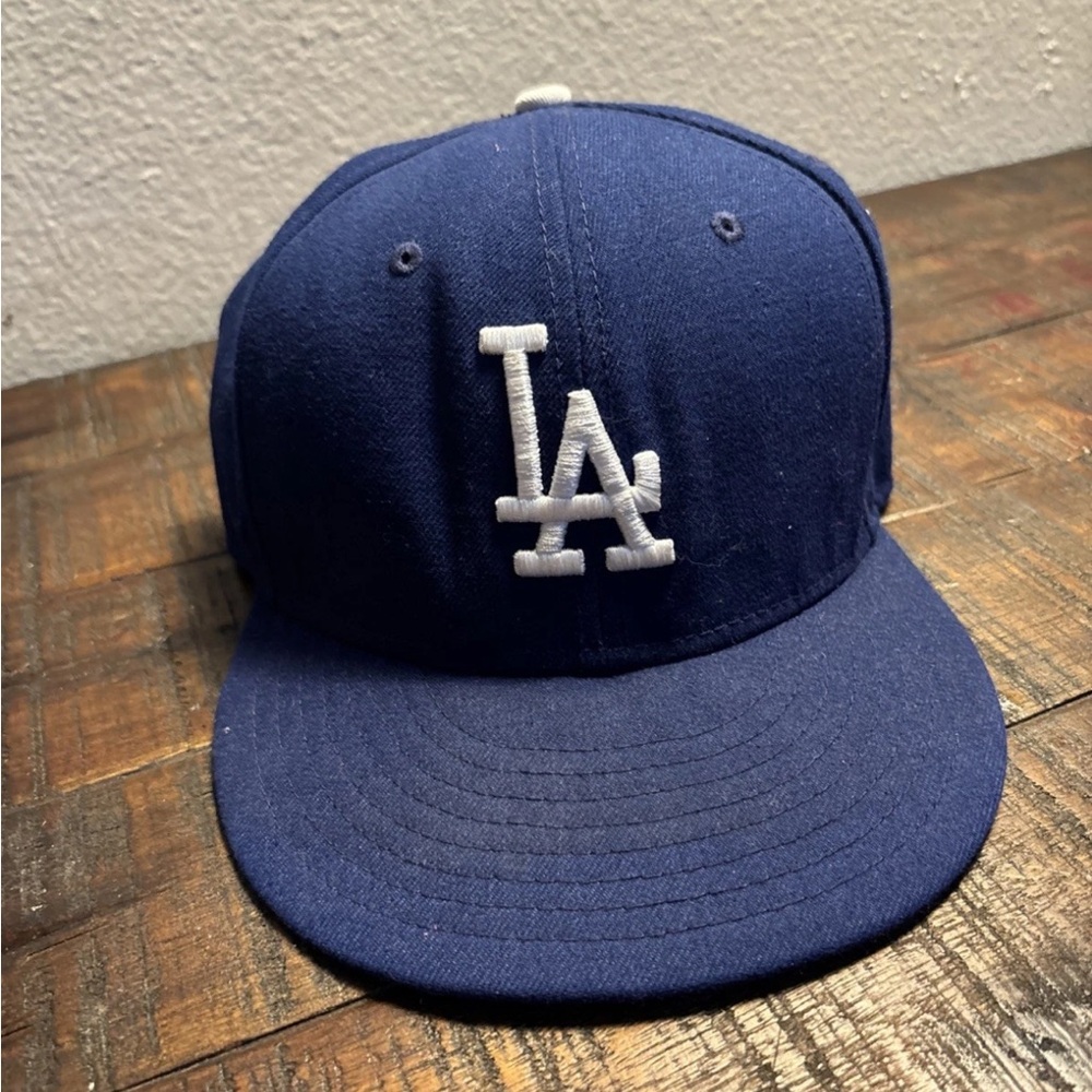 New Era La Dodgers 59Fifty Fitted Hat Size 7‎ 1/2 On Field Cap  MLB Champs
